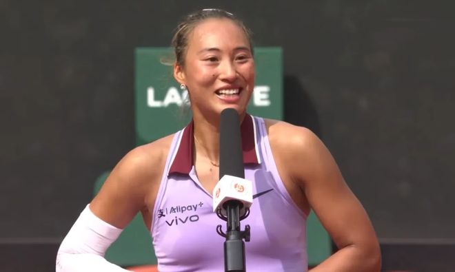 30分提升了4位进法网4强=闯入前十pg模拟器电脑版短短8天郑钦文狂赚4(图3)