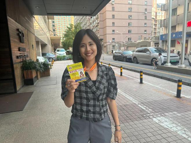 橞瑢：在北京被善意和热情“淹没”pg模拟器试玩“中天小姐姐”何(图2)